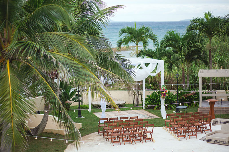 A bride beside the pool at La Casa Panacea Okinawa Resort